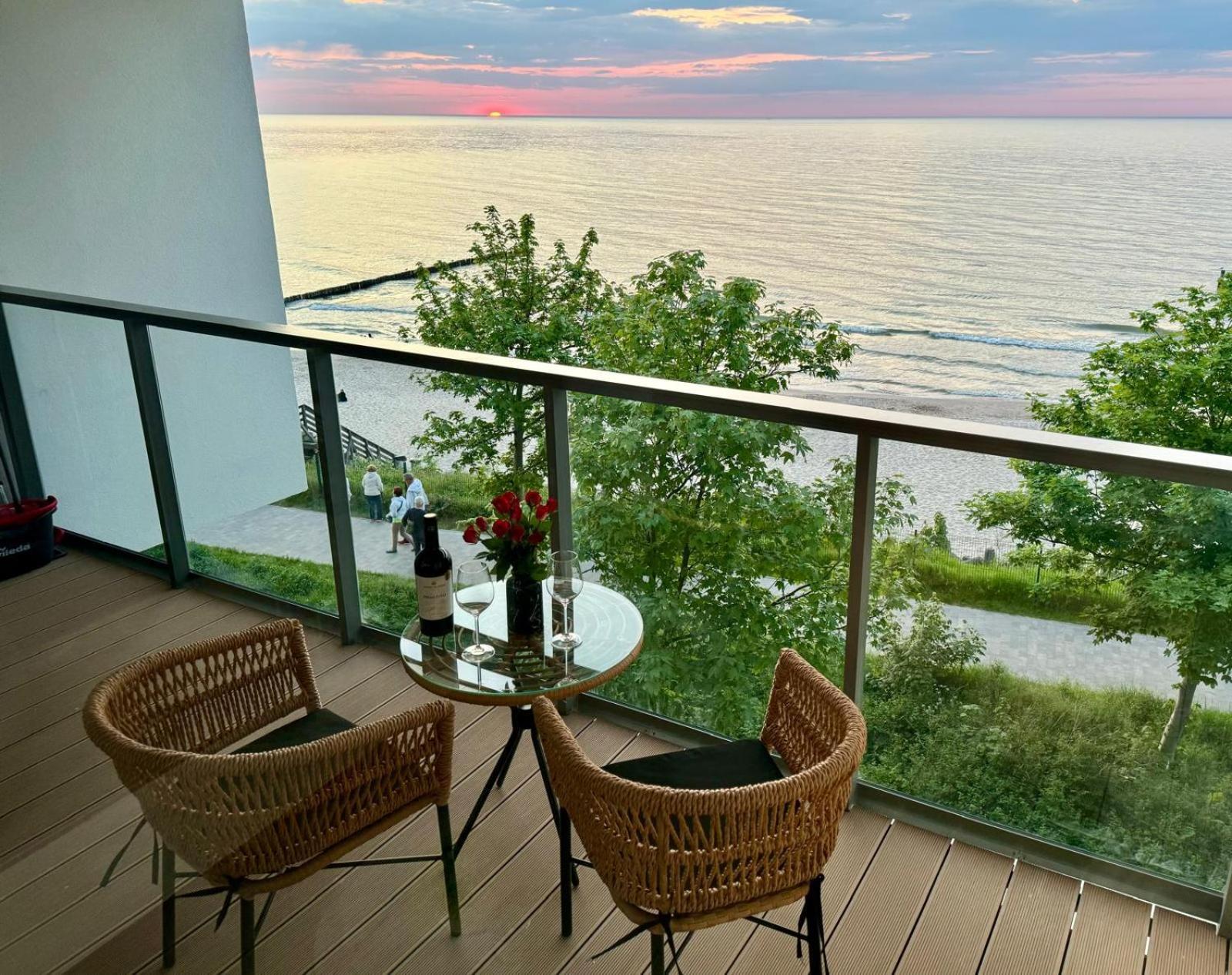 Apartament Z Widokiem Na Morze- Ustronie Apartments Nadmorski Luksus Apartamenty 尤斯托尼莫斯基 外观 照片